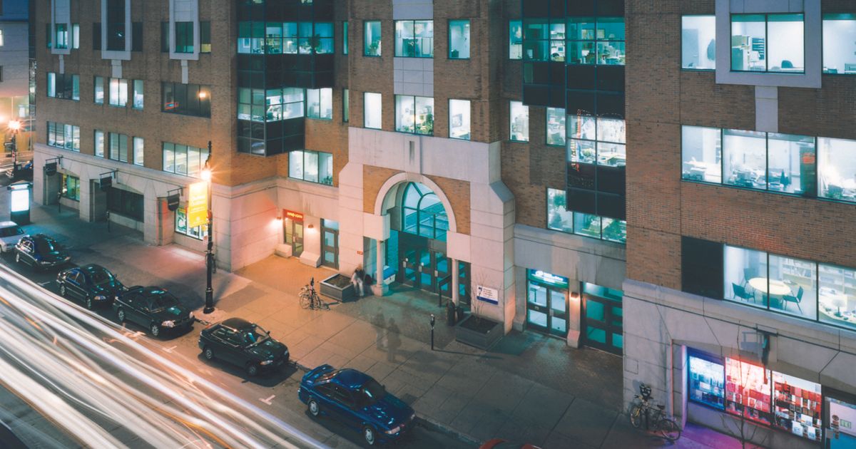 Université du Québec à Montréal - Macleans.ca