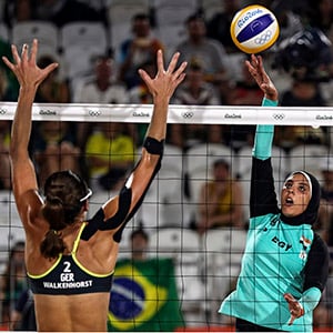 Beach volleyball's never-ending joust over bikini uniforms - Macleans.ca