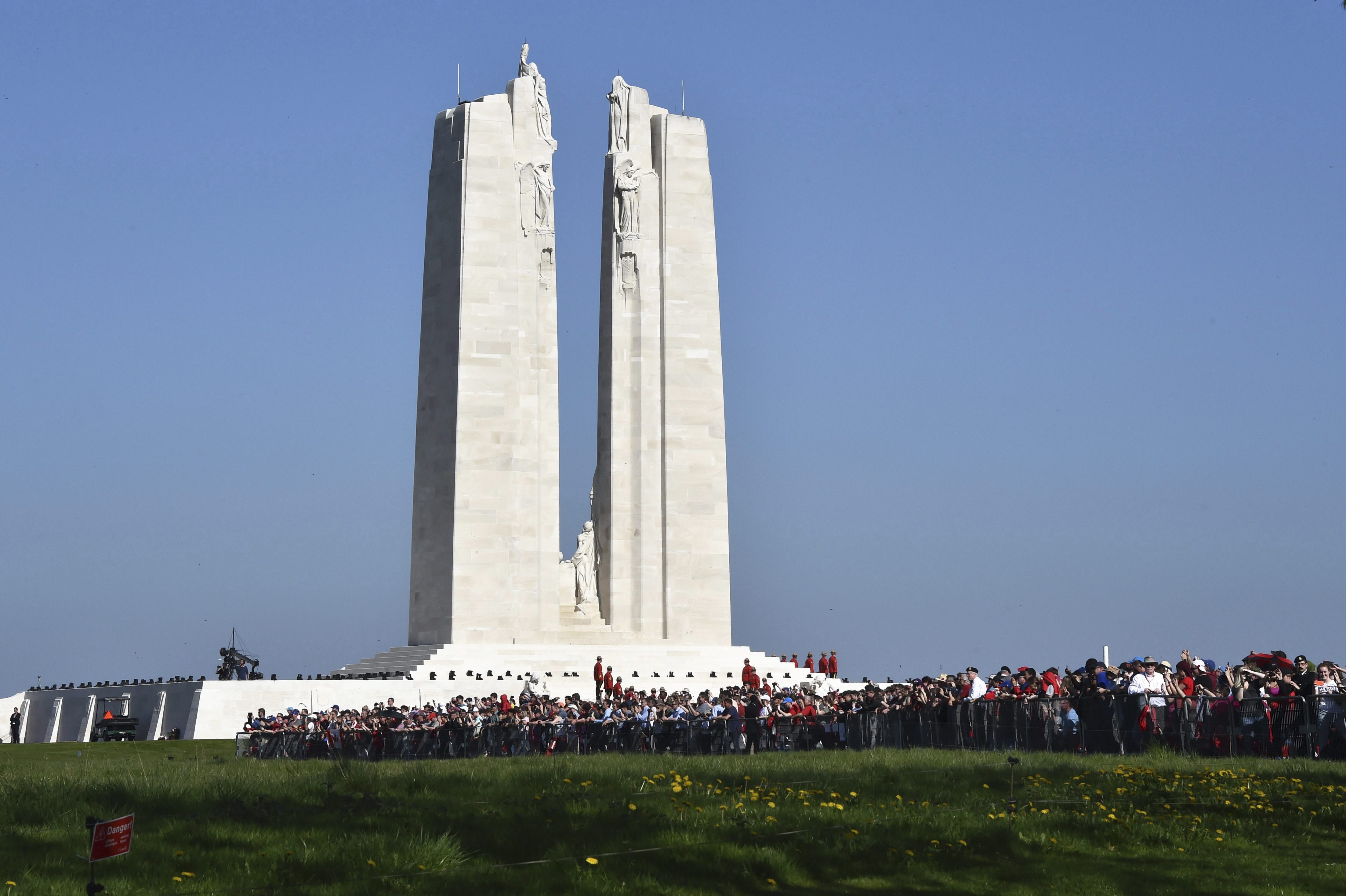 What war memorials forget - Macleans.ca