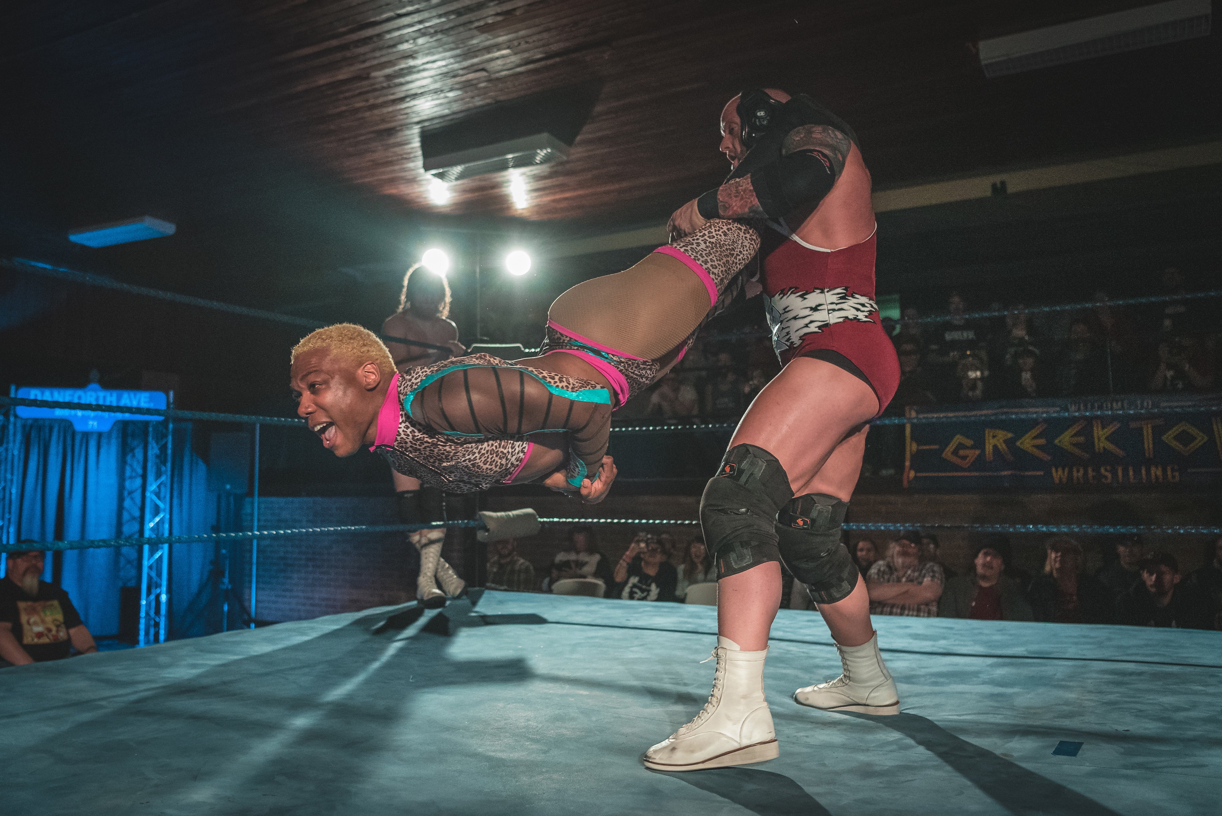 DANFORTH-WRESTLERS-COUNTER-